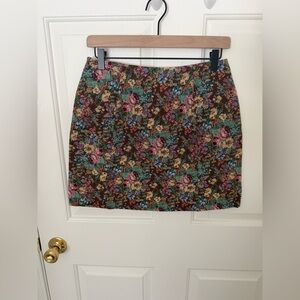 🌷 NWT Floral Tapestry Midi Skirt